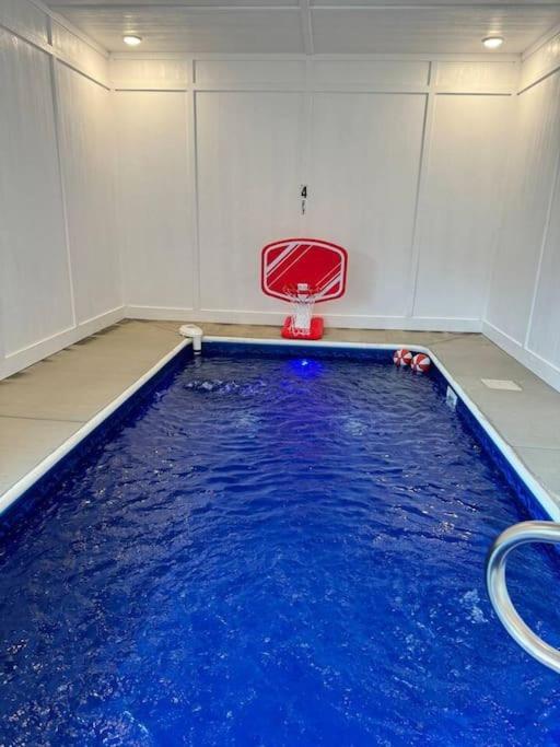 Вилла New! Indoor Pool/Ps 5/Hot Tub/Parkway Пиджен-Фордж Экстерьер фото